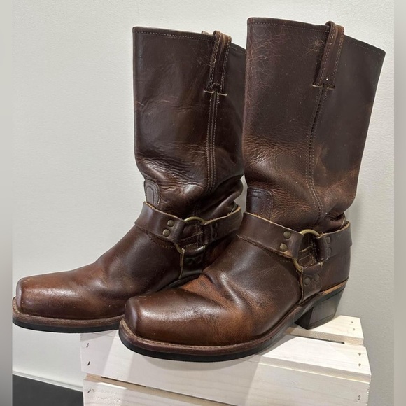 Frye Shoes - FRYE HARNESS WOMEN’S BOOTS IN EXCELLENT PREOWNED CONDITION-BARELY WORN-SIZE 9.5
